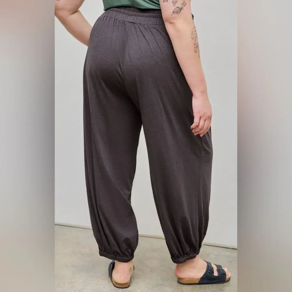 NWT!! SOLID KNOTTED JERSEY TROUSERS CURVE & PLUS From Cider, Comfy AND Sleek - Picture 6 of 15